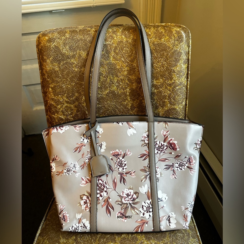 Flower Print Blush Nine west tote bag